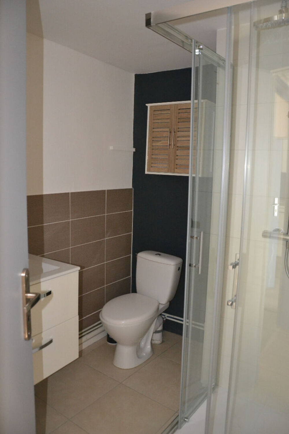 Location Appartement Très beau studio meublé entièrement rénové en plein centre ville d'Yssingeaux Yssingeaux