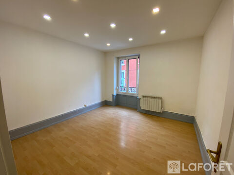  Appartement � louer 3 pi�ces 67 m�