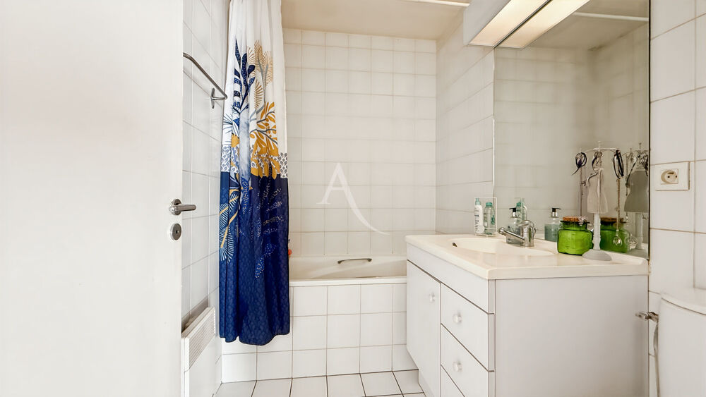 Vente Appartement Exclusivité  Boulogne-Billancourt Rue de Sèvres | Studio de 28 m² | DPE C | Idéal investissement Boulogne billancourt