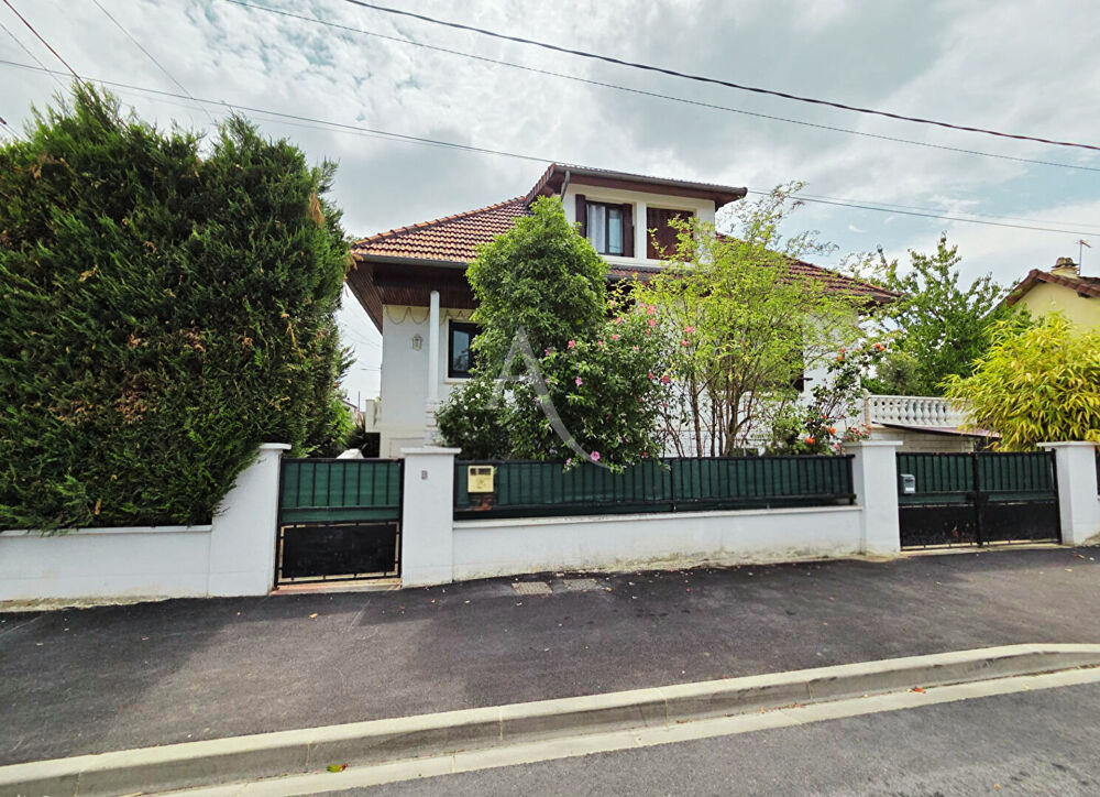 Maison 9 pièces 187 m² · à Villeparisis · 187 m² · 399 000 €