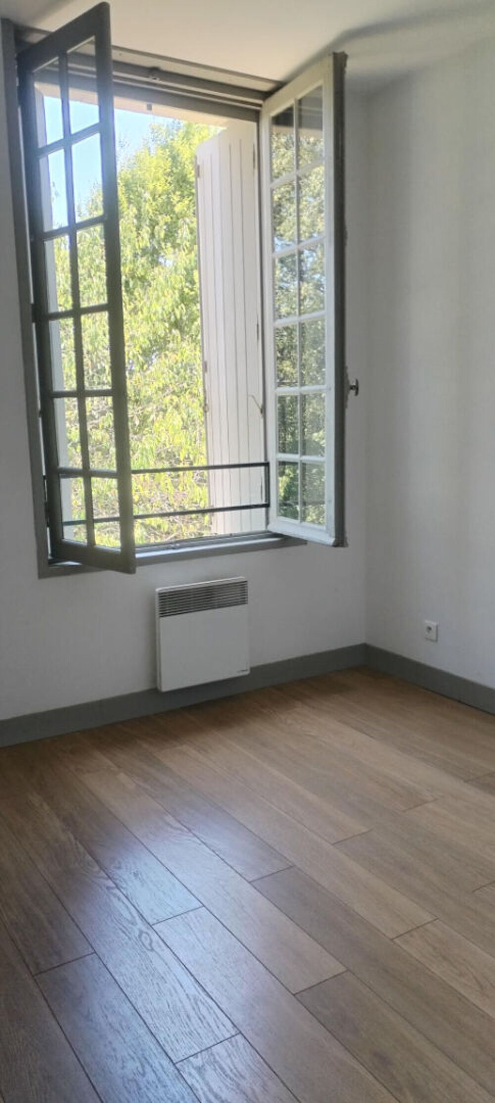 Location Appartement T2 BIS  65M² RESIDENCE LOUIS SERCAN - SAINTES RIVE GAUCHE Saintes