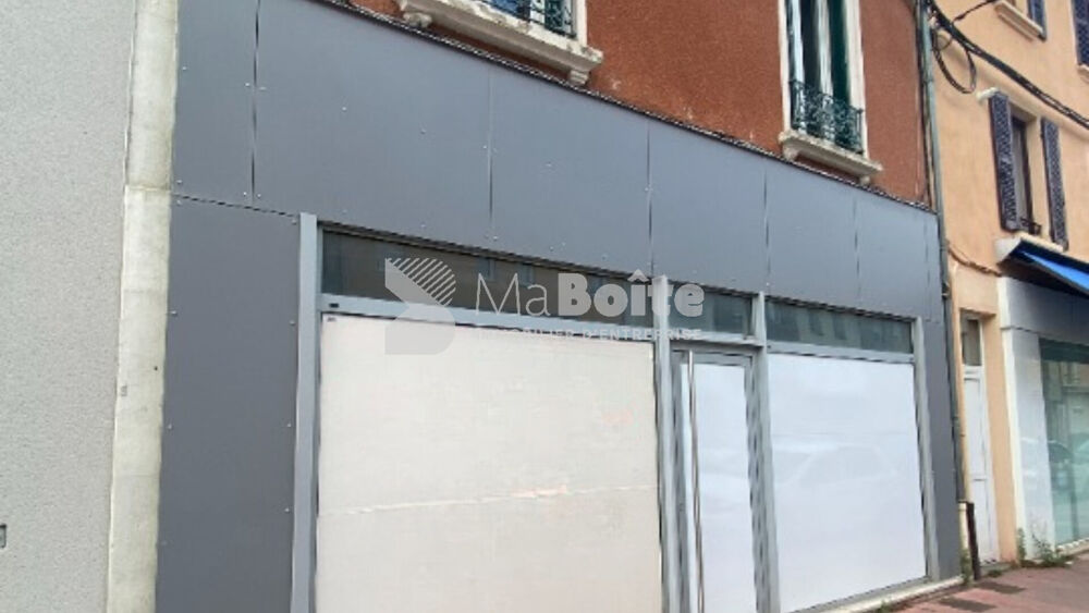   ROANNE - Local commercial de 104 m 