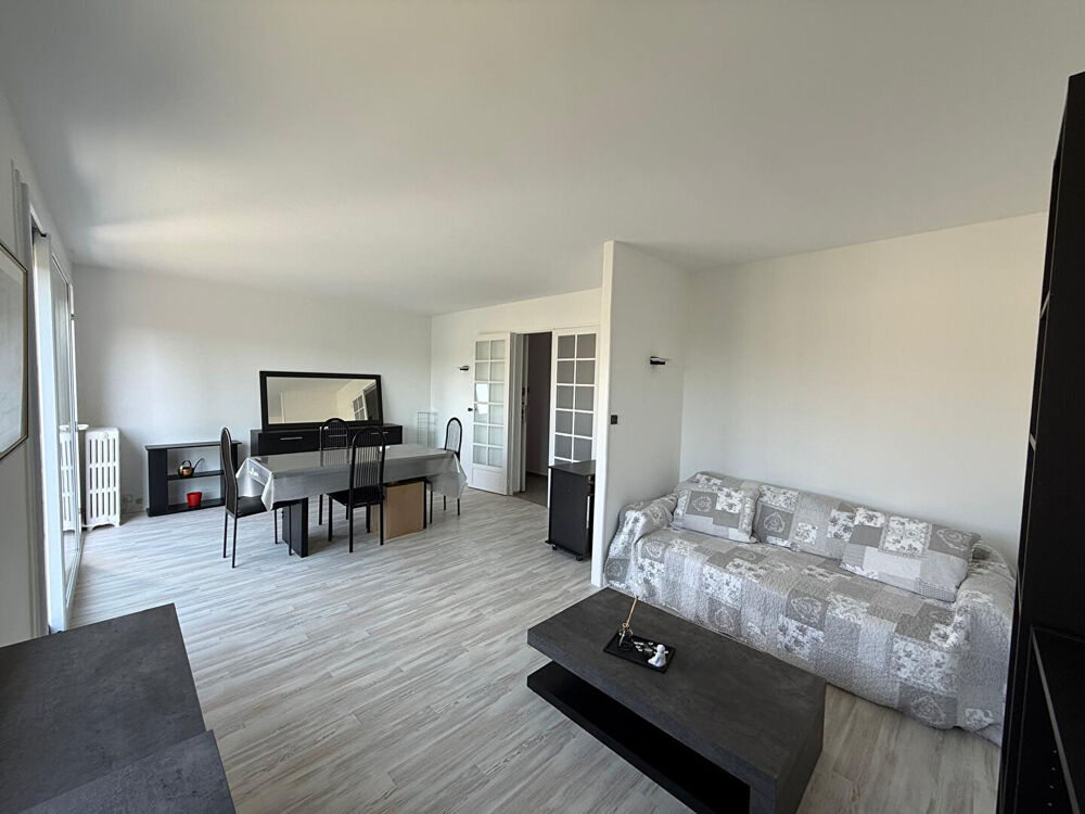 Appartement Evreux 3 pièces 68.82 m2 avec balcon et parking - Secteur Saint-Michel