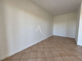  Appartement à louer 1 pièce 28 m²