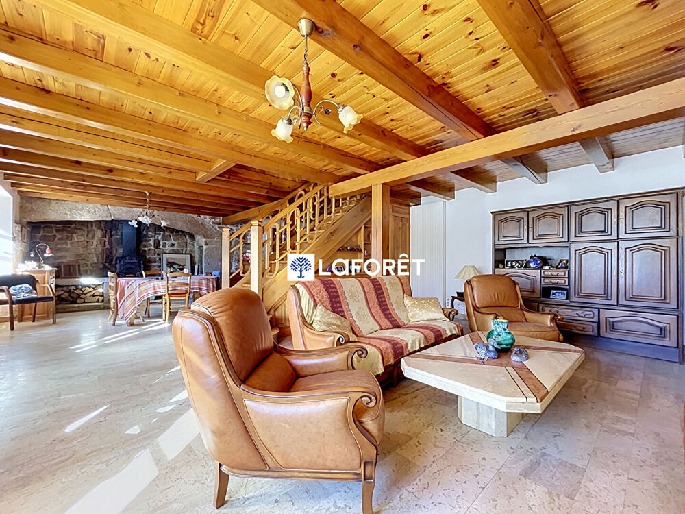 Maison Peyre En Aubrac 5 pièce(s) 158 m2