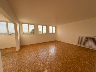  Appartement à louer 3 pièces 66 m²