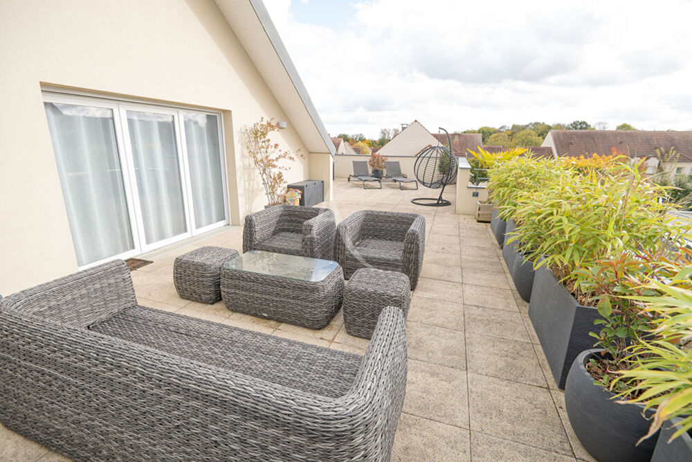 5 dernier étage avec terrasse 117 m², lumineux, sans vis-à-vis ? résidence récente