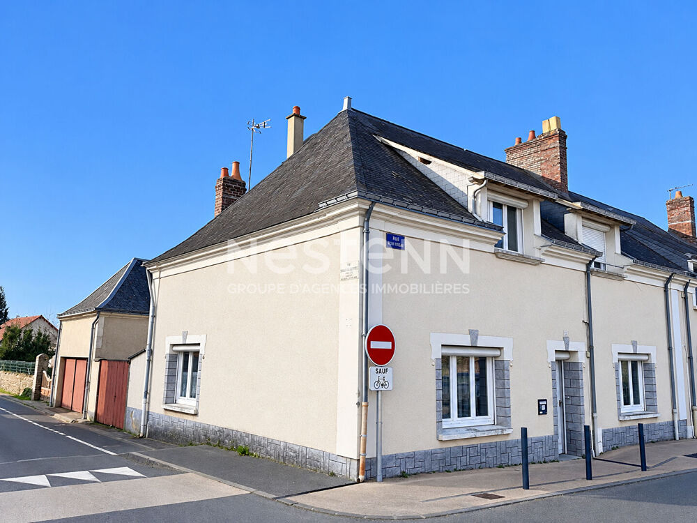 Vente Maison Vente charmante maison de village de 95.53 m² à rénover comprenant 2 logements, avec cour et garage centre ville de Mayet (72360 Mayet