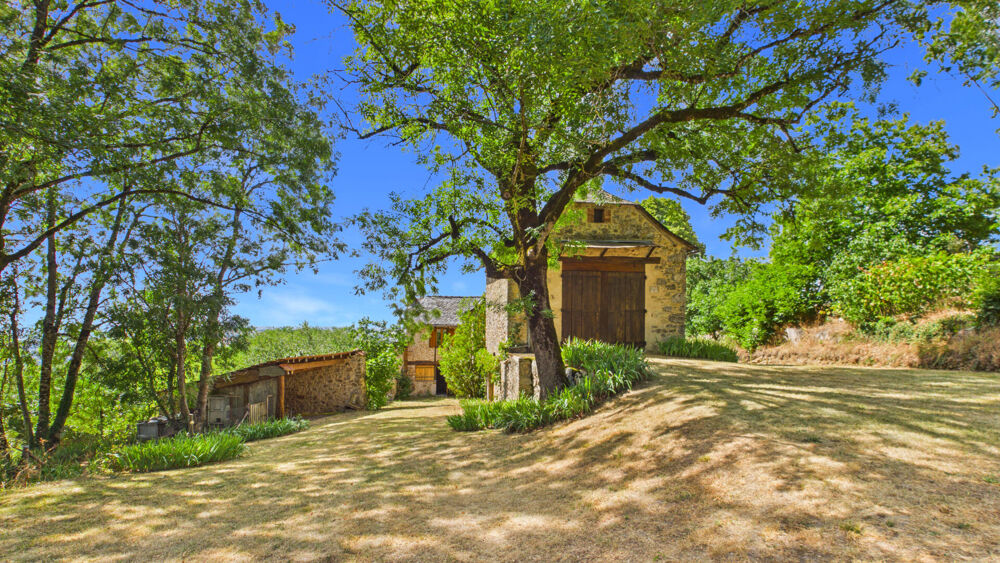 Ancien corps de ferme rénové.Cadre exceptionnel et authenticité préservée