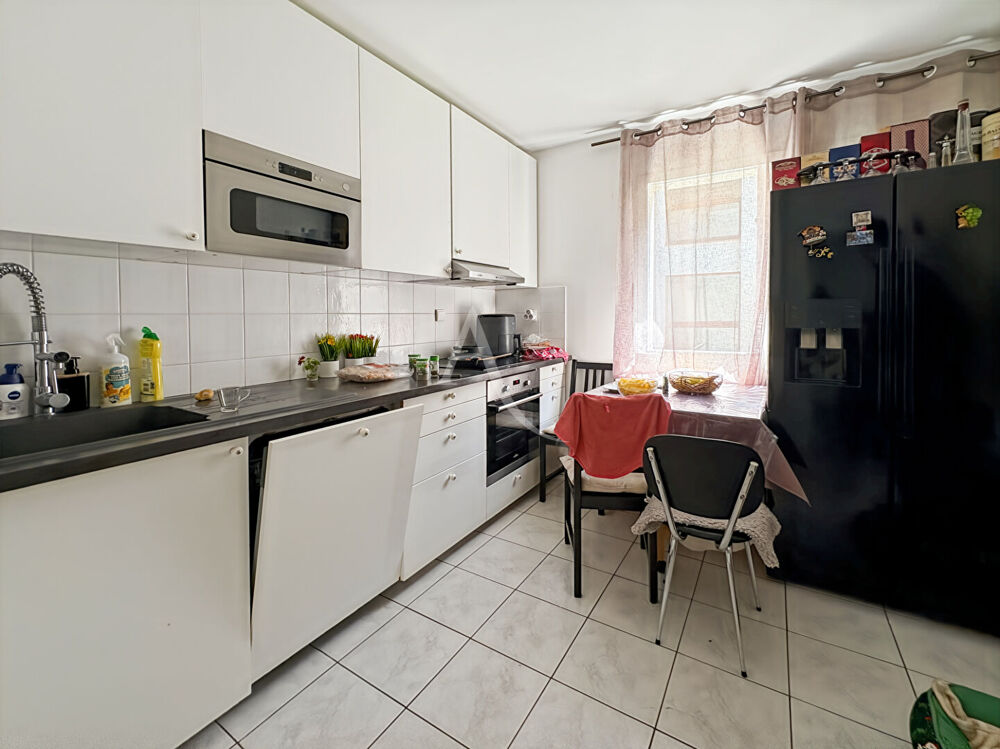 Vente Appartement Appartement Lardy avec balcon, cave et parking en sous-sol Lardy