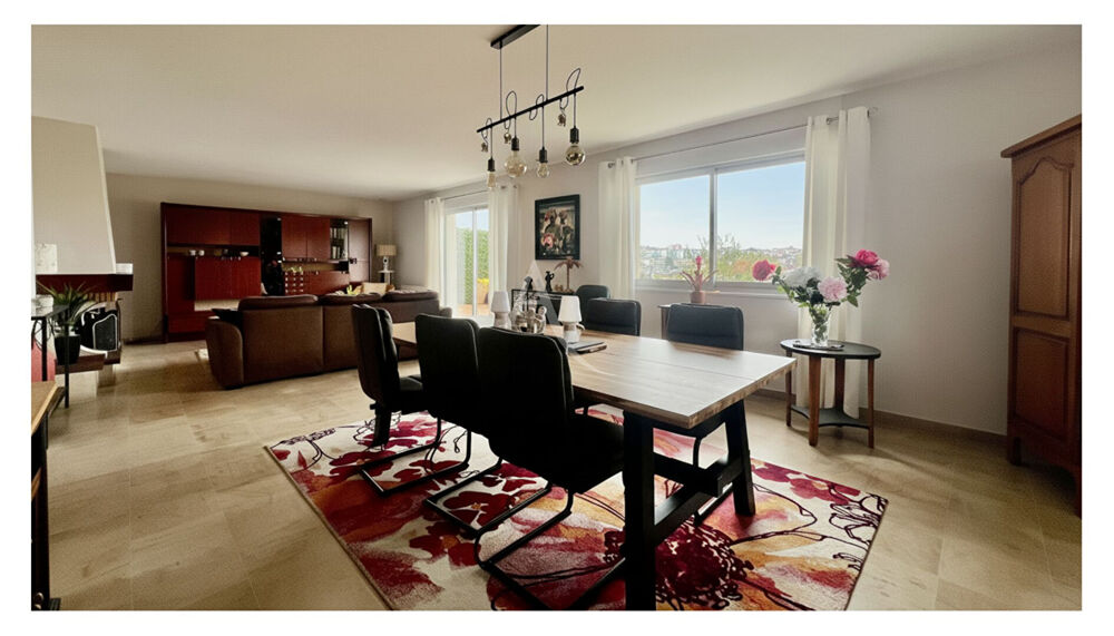 QUARTIER RECHERCHE, MAISON AVEC VUE SUR LA VILLE, TERRASSE ET JARDIN