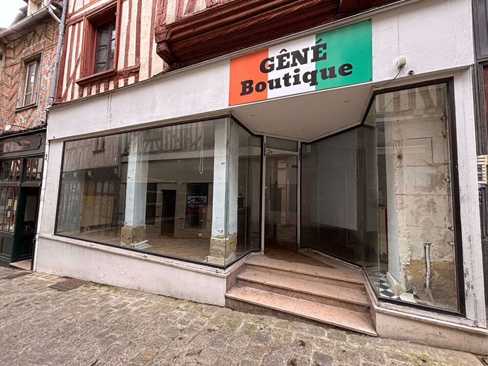   Local commercial Auxerre 