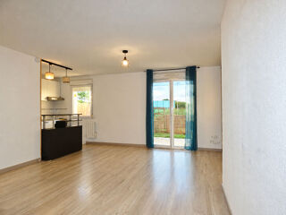  Appartement à louer 3 pièces 55 m²