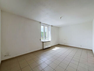  Appartement à louer 3 pièces 70 m²