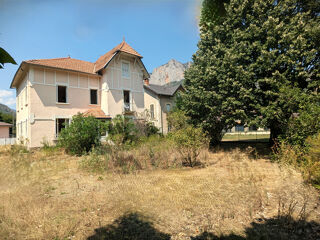  Maison à vendre 10 pièces 211 m²