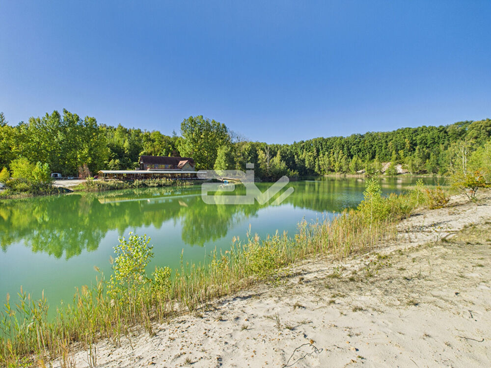 Propriété d'Exception au Coeur de la Nature, plan d'eau, restaurant, chalet, maison d'habitation et dépendances