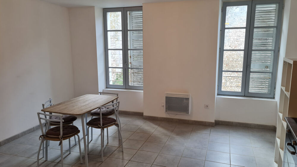 A louer Appartement JARNAC 49 m² Meublé (tout compris)