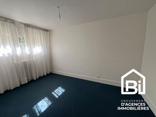  Maison à louer 6 pièces 173 m²