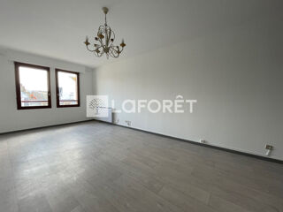  Appartement à louer 2 pièces 57 m²