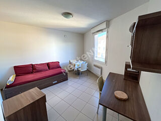  Appartement à louer 1 pièce 23 m² Toulon