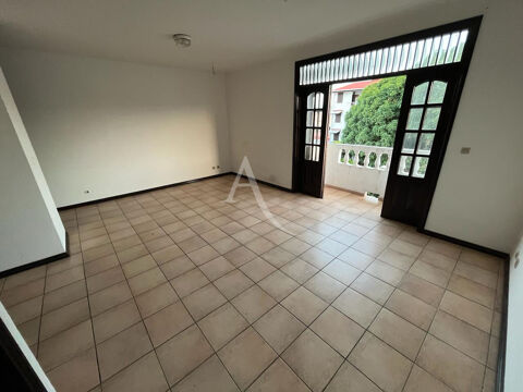   Studio avec balcon au centre-ville de Cayenne  rue l'allouette Appartement - 1 pi�ce(s) - 31 m�