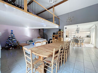  Maison � vendre 6 pi�ces 203 m�