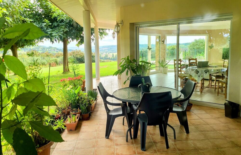 Maison entre Lauzerte et Montcuq avec vue panoramique