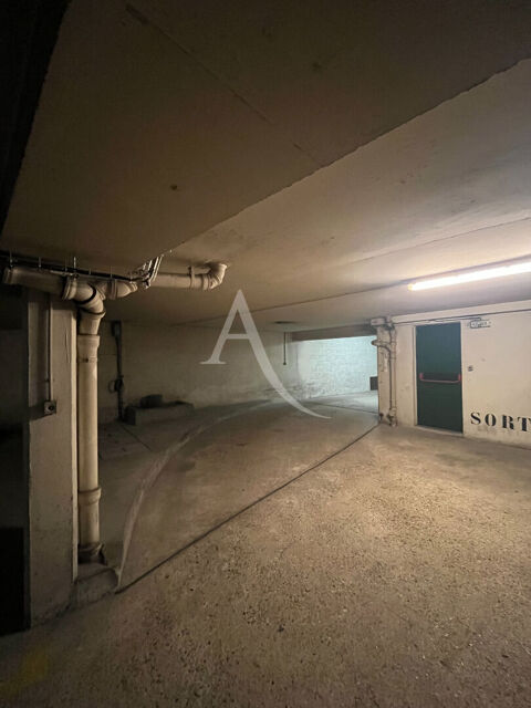  Parking / Garage � louer 