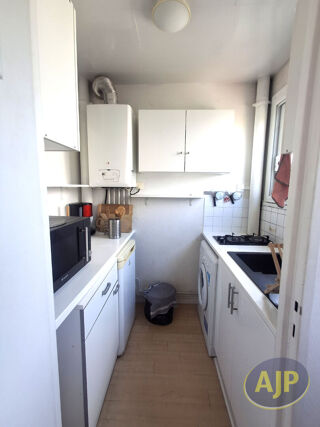  Appartement à louer 1 pièce 27 m²
