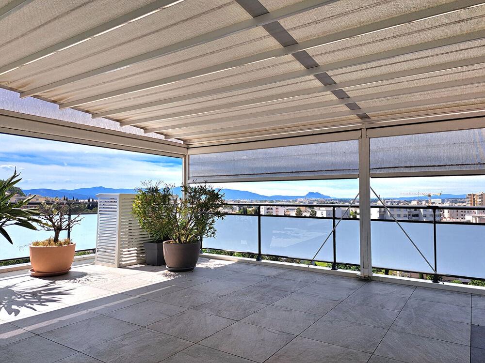 à vendre  Appartement Saint-Raphaël (83700)