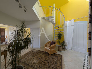  Maison  vendre 8 pices 250 m