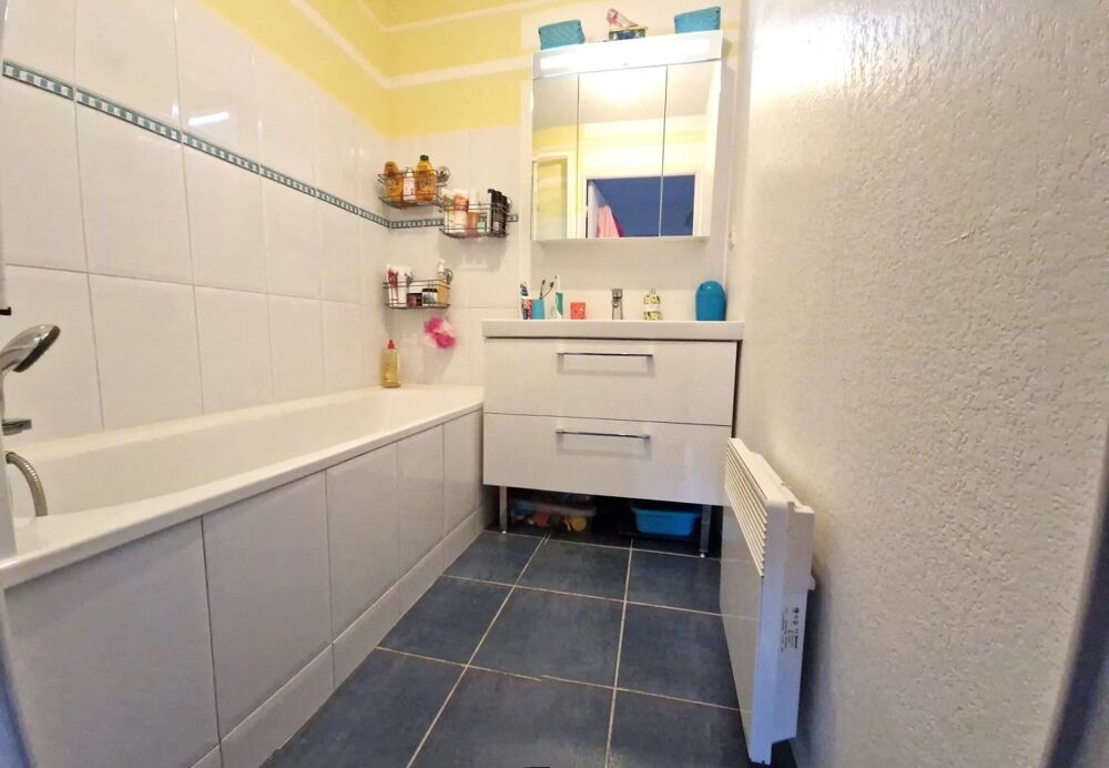 Vente Appartement Istres Type 3 Dernier Etage Ascensseur Istres