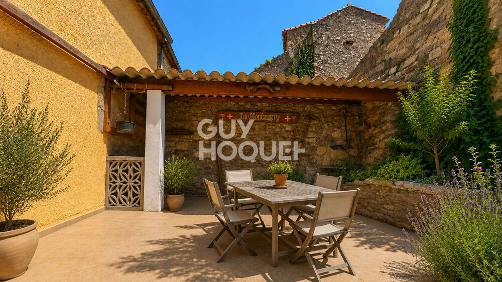 MAISON DE VILLAGE AVEC REMISE ET EXTÉRIEUR