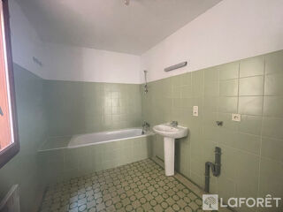  Appartement à louer 3 pièces 57 m²