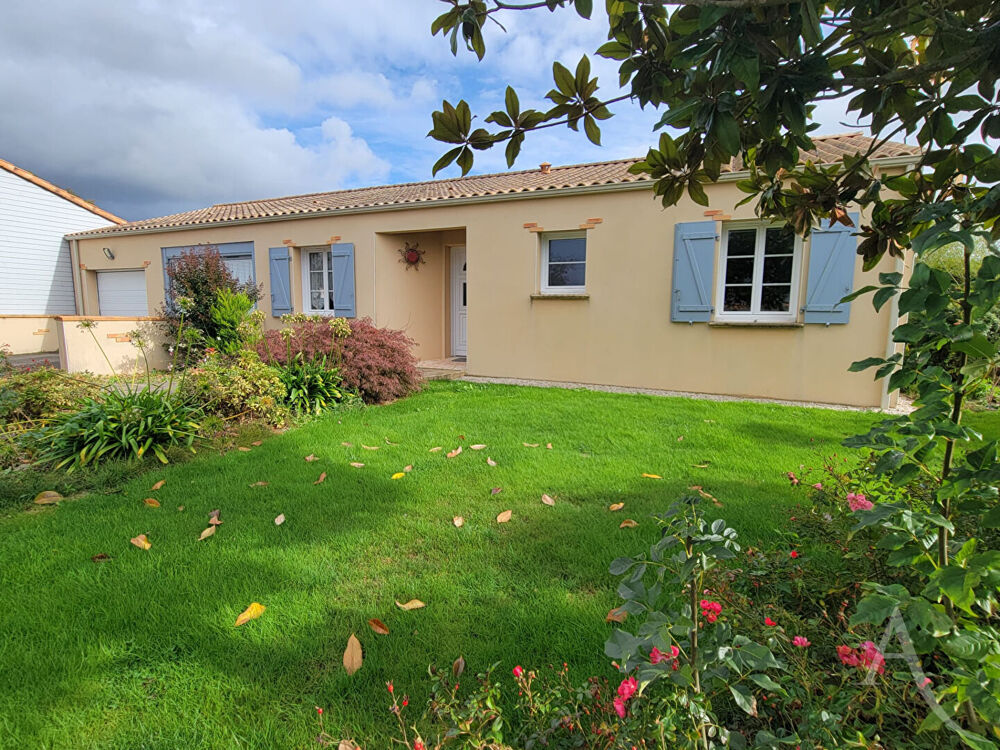 Maison 6 pièces 122 m² · à St Etienne du Bois · 122 m² · 272 000 €