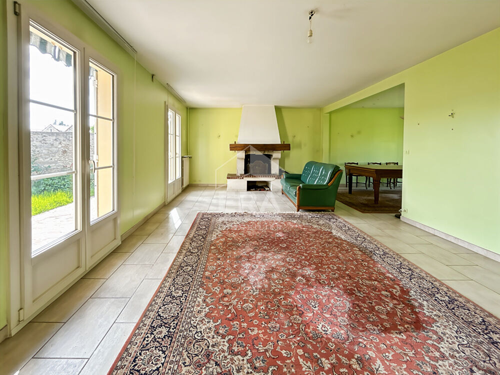 A VENDRE MAISON INDIVIDUELLE ETAMPES CENTRE 150M2