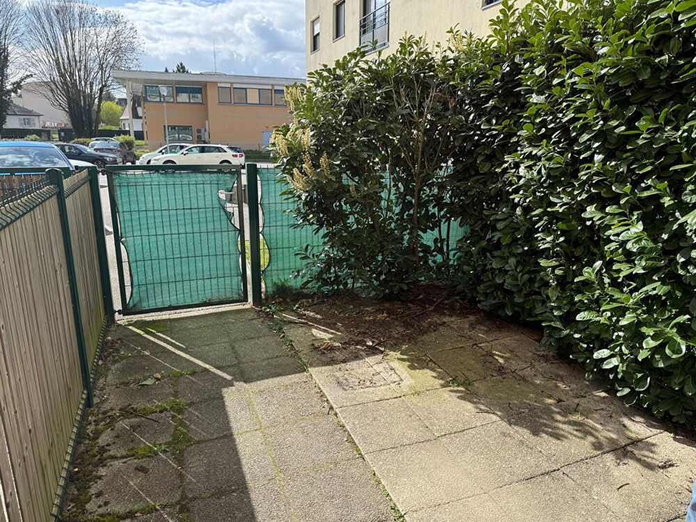 Location Appartement Appartement 3 pièces 55.20m2 avec terrasse / cave / parking Evreux