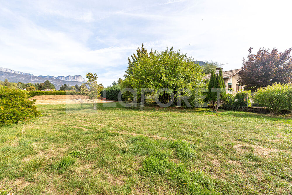 AGENCE IMMOBILIERE LAFORET - ANNECY-LE-VIEUX - VILLA NEUVE 122,90m² - TERRAIN 591m² - 4 CHAMBRES - PISCINE - GARAGE 21,92m² - RE