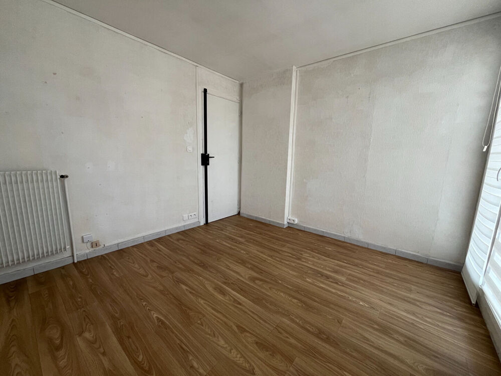   A LOUER - BUREAU SITUE A CAGNES-SUR-MER, AU COEUR DU CENTRE-VILLE Cagnes sur mer