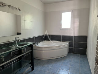  Maison à louer 4 pièces 95 m²