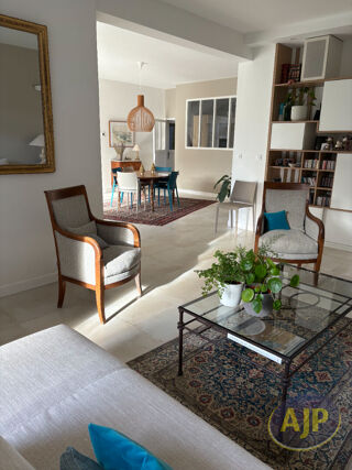  Maison à vendre 10 pièces 260 m²