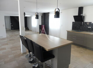  Maison à vendre 8 pièces 197 m²