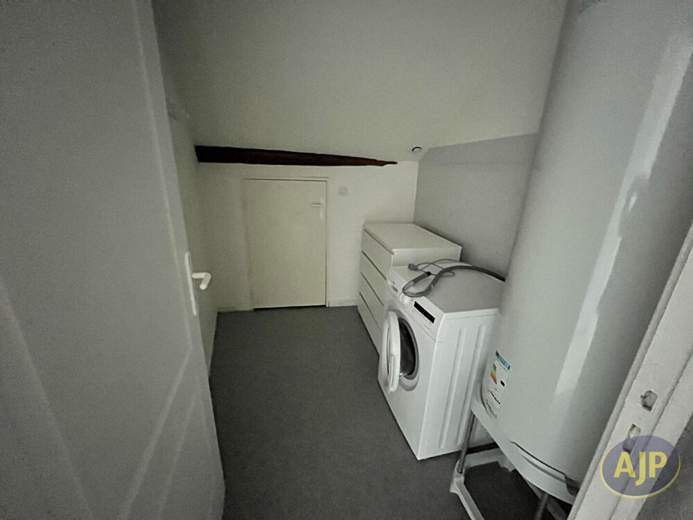 Location Appartement APPARTEMENT T2 Saintes