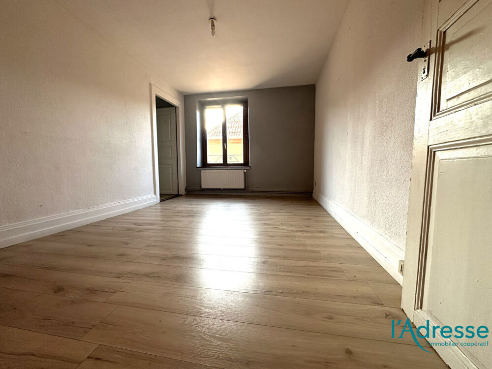Vente Appartement Appartement Buhl 5 pièce(s) 81 m2  4 CH avec garage grenier et cave Guebwiller