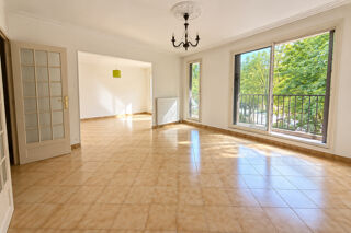 Vente Appartement Exclusivité - T4 de 77 m² avec cave et parking - Saint-Priest Centre Saint priest