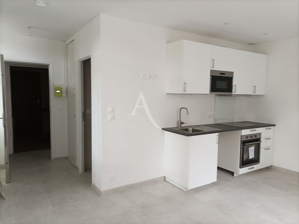 Location Appartement BEDARIEUX - Studio 27.80 m² - LOYER 380  CC Bedarieux