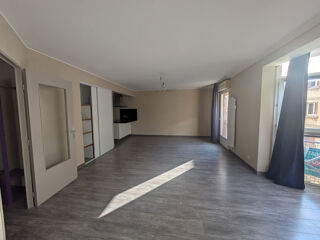  Appartement à louer 2 pièces 57 m²