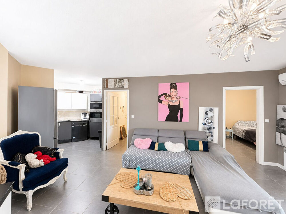 APPARTEMENT 2 PIÈCES EN REZ-DE-CHAUSSÉE AVEC GARAGE SAINT-RAPHAËL