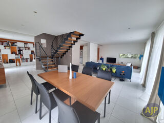  Maison � vendre 6 pi�ces 155 m�