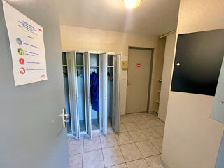   Local commercial -Entrepot + Bureaux  - Montlouis Sur Loire Montlouis sur loire